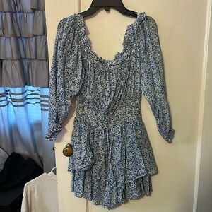 Flowy flower dress, perfect for many occasions!